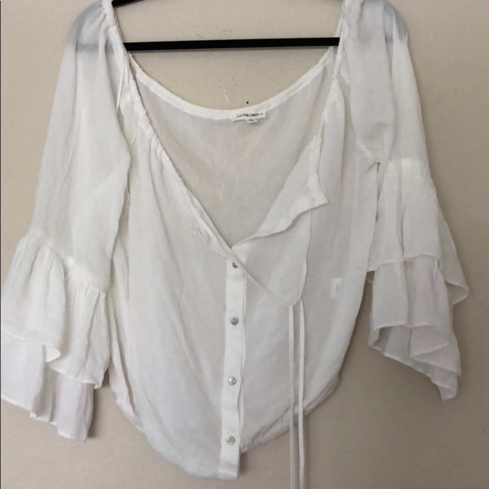White blouse - Picture 2 of 5